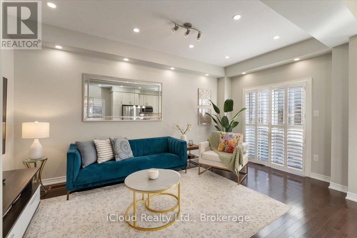 115 Echovalley Drive, Hamilton, Ontario  L8J 0H1 - Photo 14 - X12491604