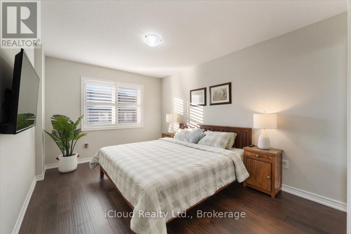 115 Echovalley Drive, Hamilton, Ontario  L8J 0H1 - Photo 24 - X12491604