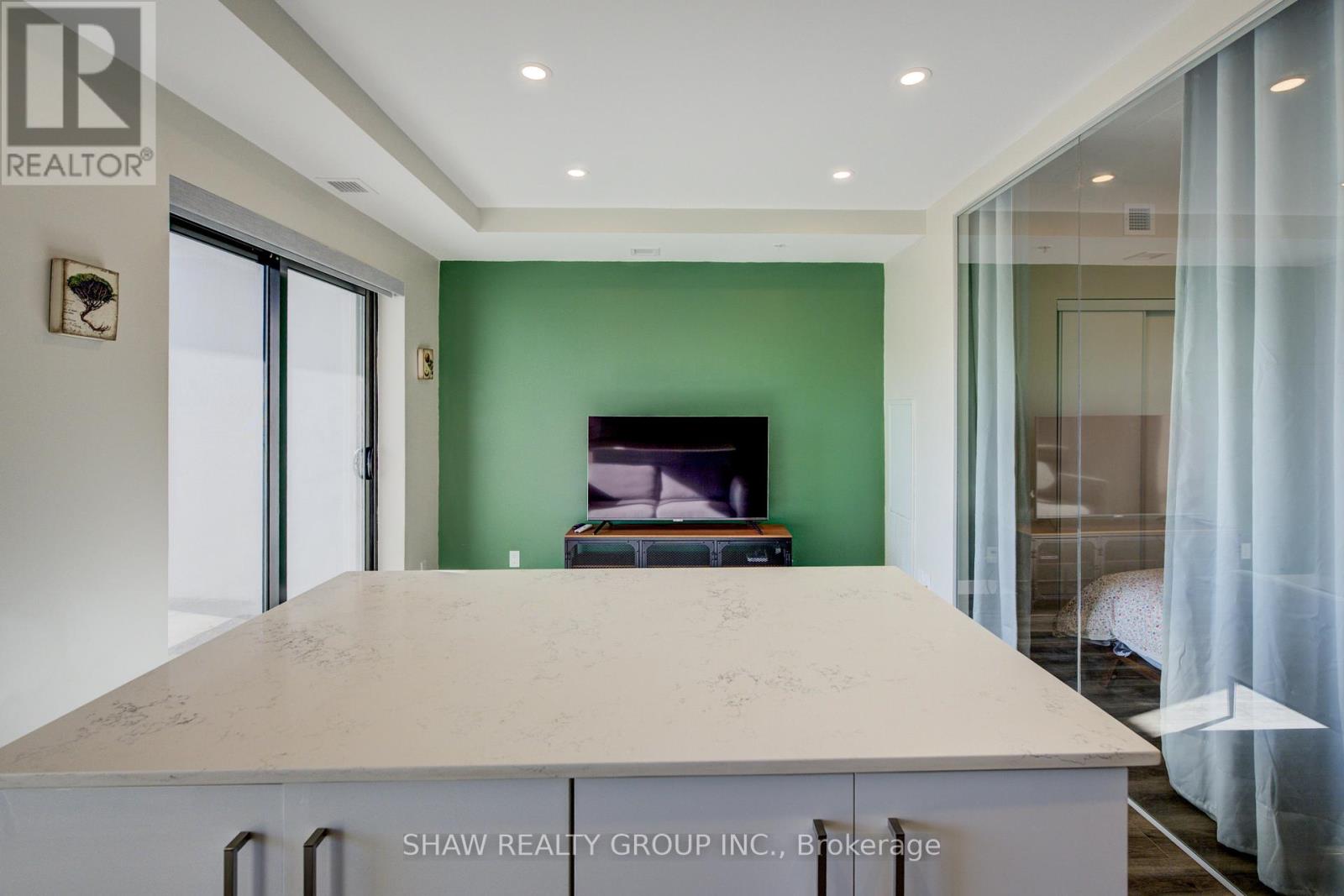 1015 - 15 Queen Street S, Hamilton, Ontario  L8P 0C6 - Photo 18 - X12491644