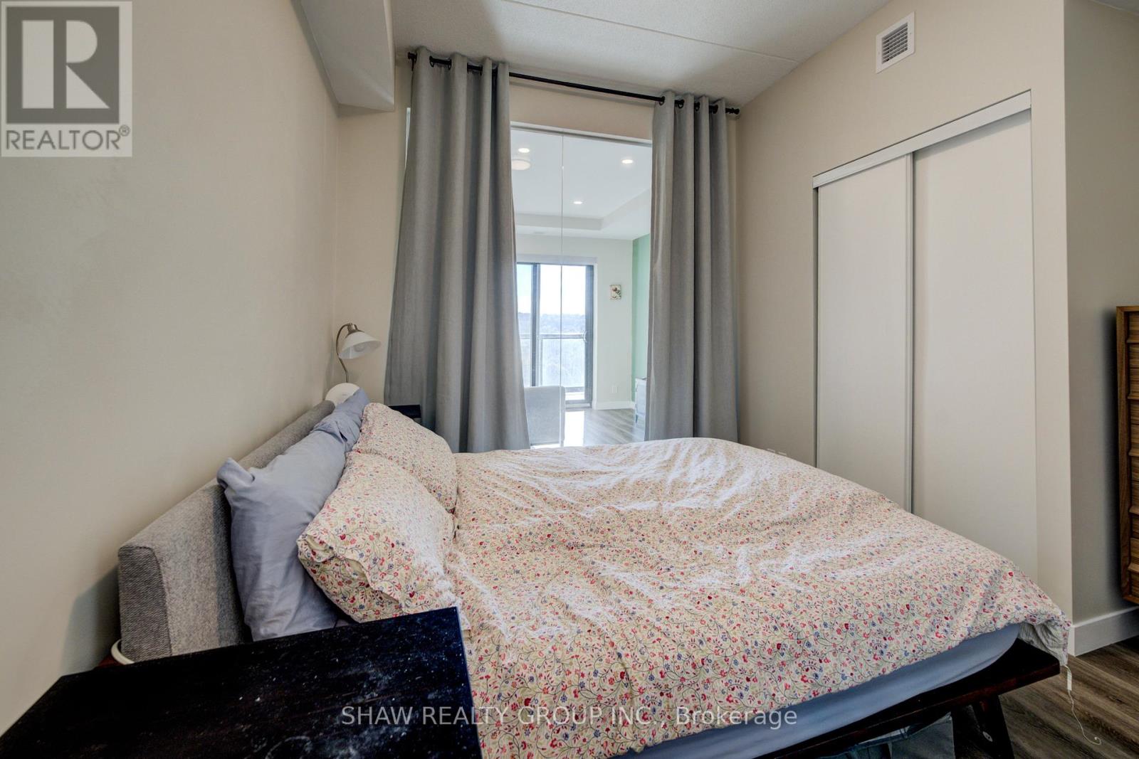 1015 - 15 Queen Street S, Hamilton, Ontario  L8P 0C6 - Photo 8 - X12491644