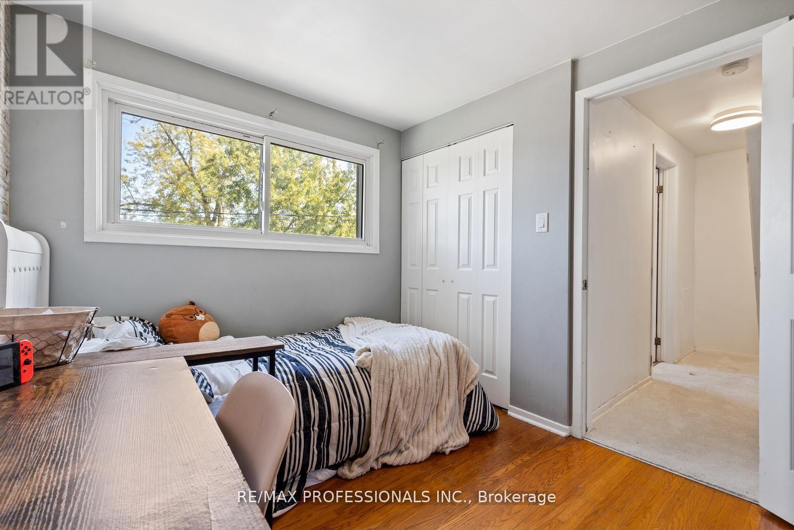 304 - 5 Viking Court, Grimsby, Ontario  L3M 3T8 - Photo 12 - X12491646