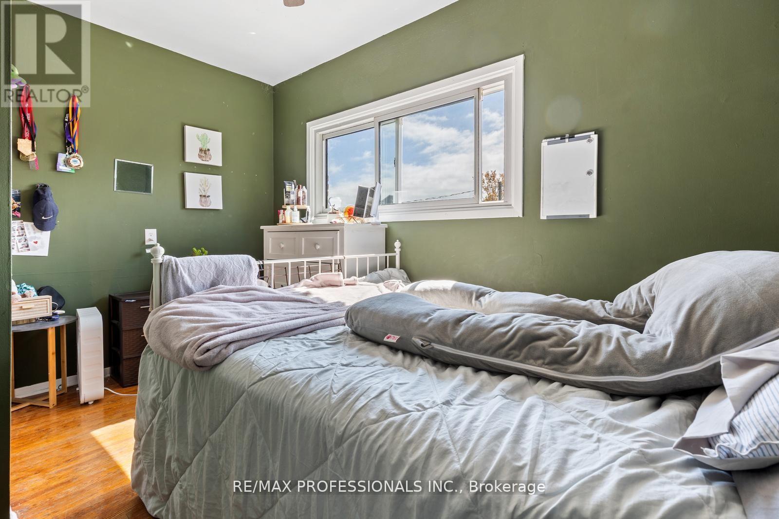 304 - 5 Viking Court, Grimsby, Ontario  L3M 3T8 - Photo 14 - X12491646