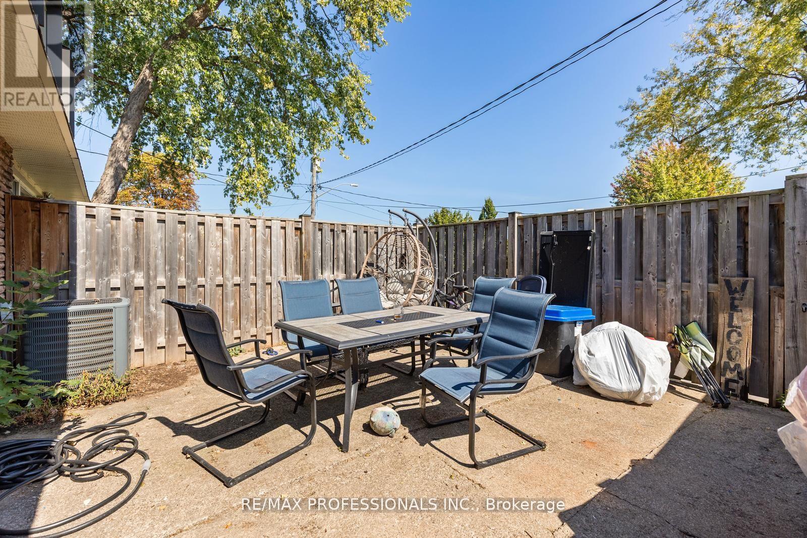 304 - 5 Viking Court, Grimsby, Ontario  L3M 3T8 - Photo 17 - X12491646