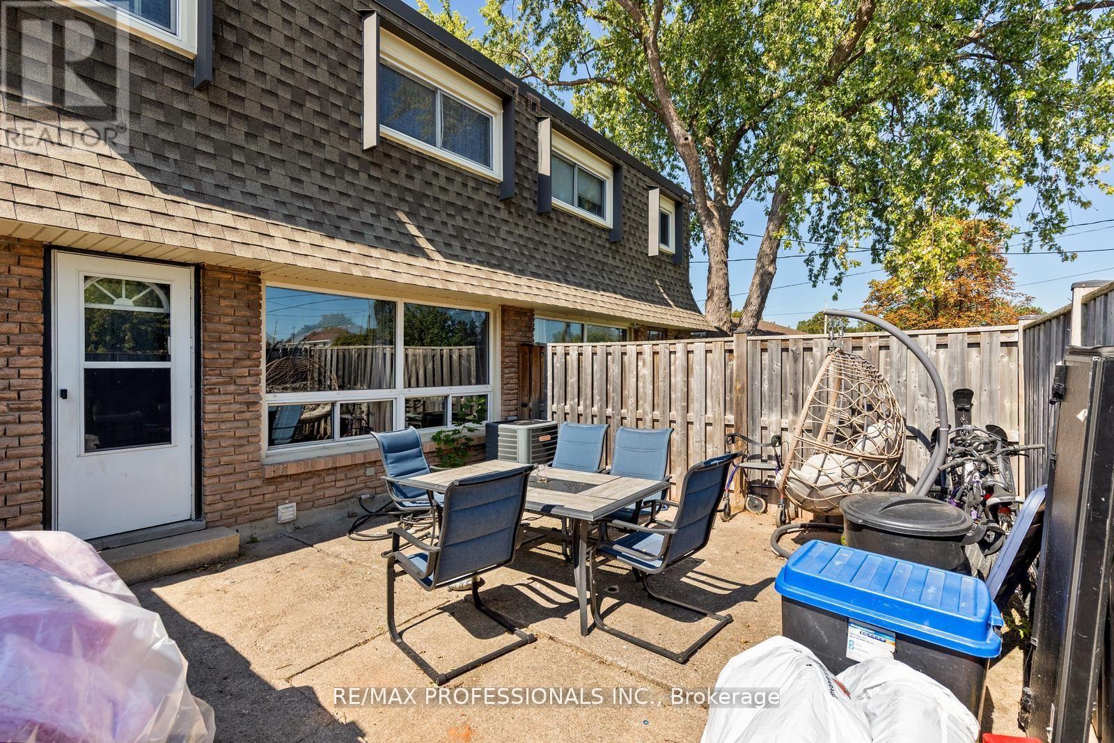 304 - 5 Viking Court, Grimsby, Ontario  L3M 3T8 - Photo 18 - X12491646