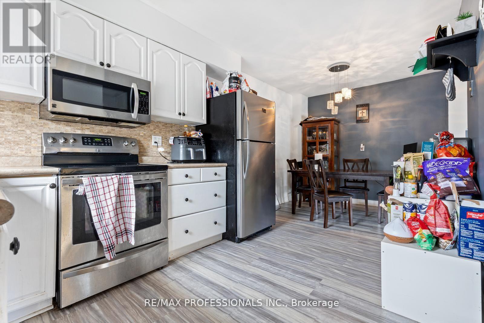 304 - 5 Viking Court, Grimsby, Ontario  L3M 3T8 - Photo 6 - X12491646