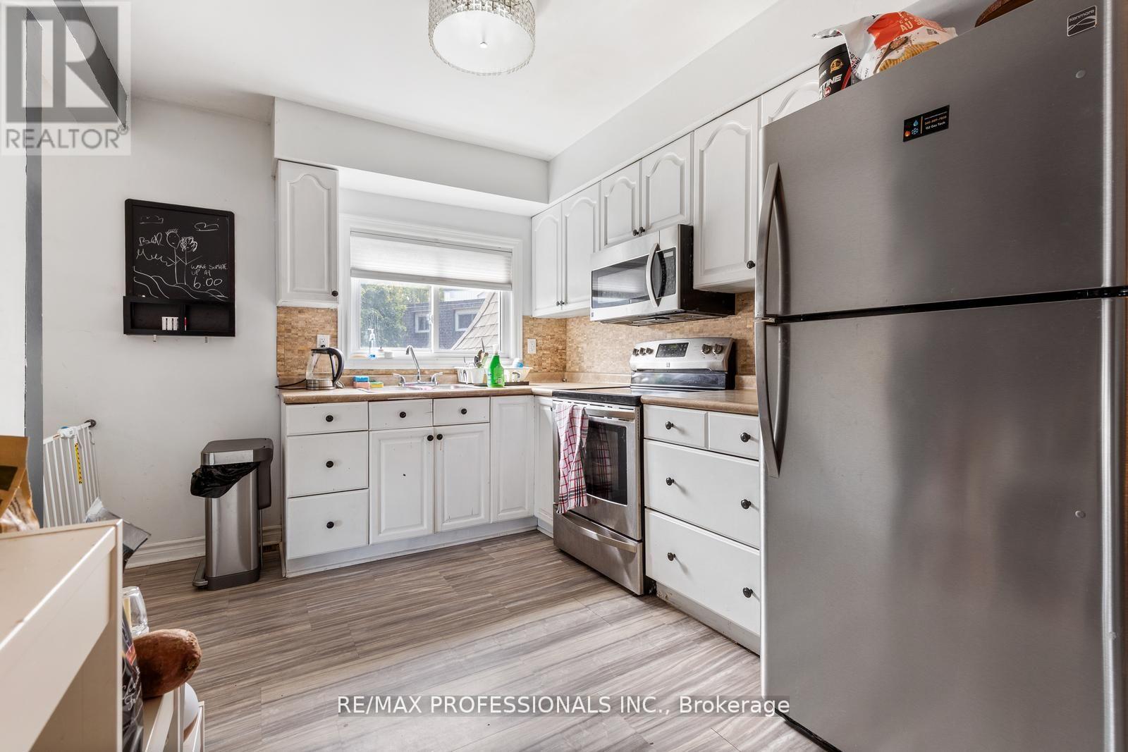 304 - 5 Viking Court, Grimsby, Ontario  L3M 3T8 - Photo 9 - X12491646