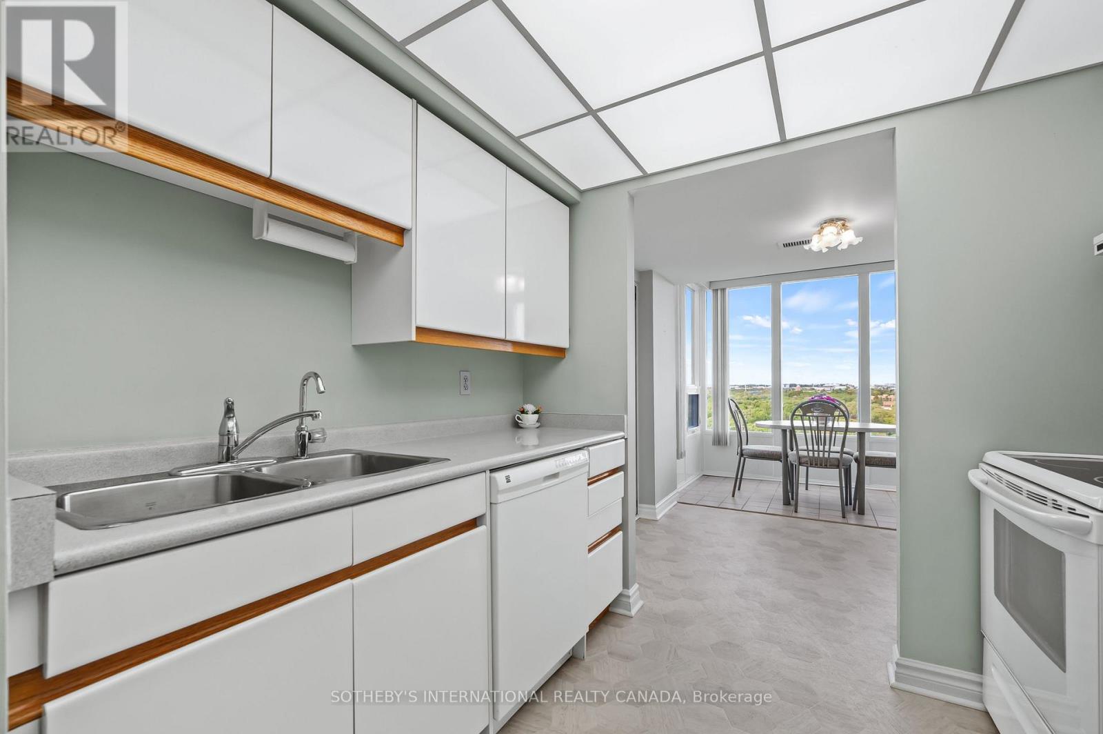 1003 - 237 King Street W, Cambridge, Ontario  N3H 5L2 - Photo 18 - X12491674