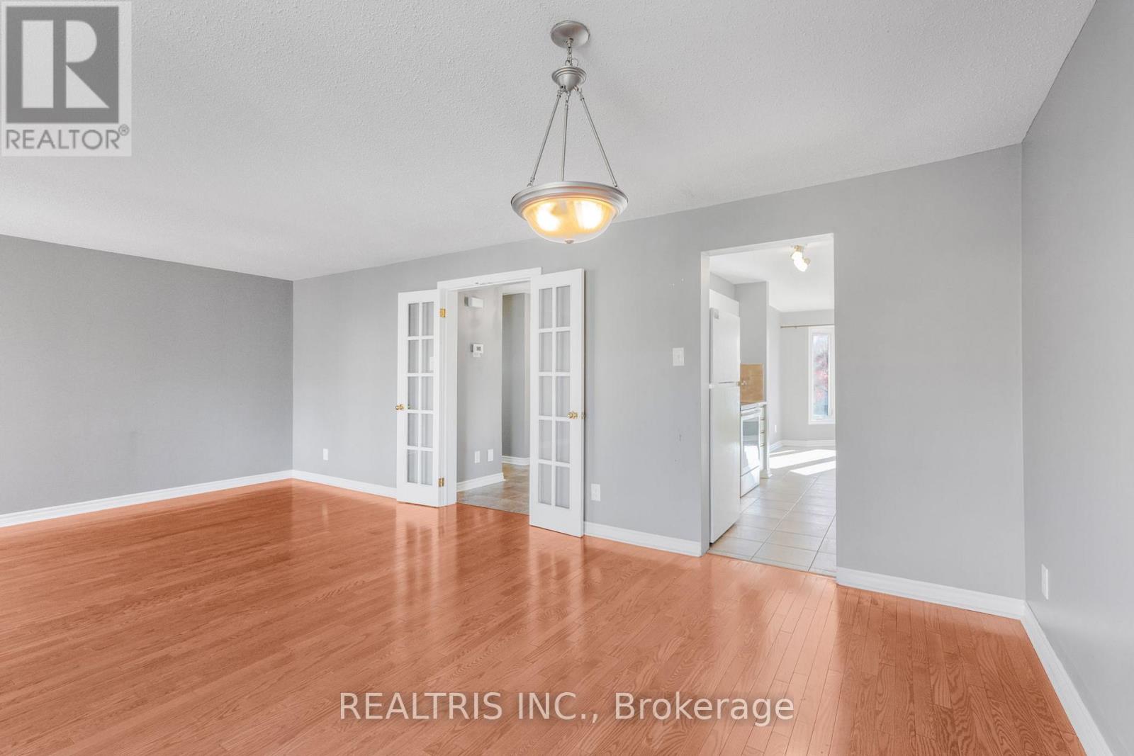 1598 Meadowfield Place, Ottawa, Ontario  K1C 5V6 - Photo 11 - X12491716