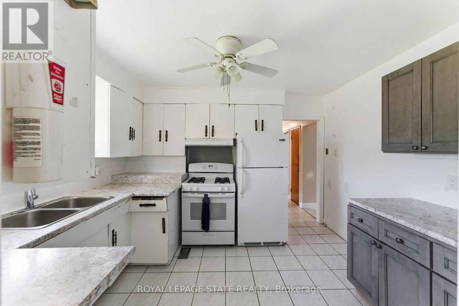 2088 Upper James Street, Hamilton, Ontario  L0R 1W0 - Photo 7 - X12491724