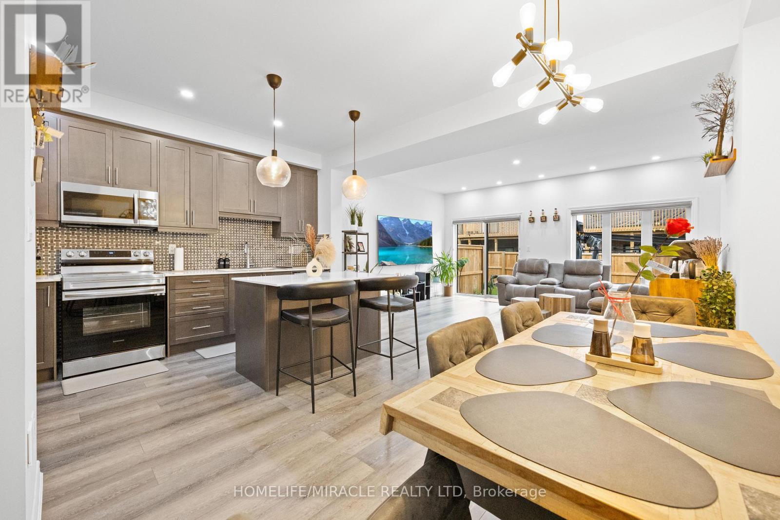 58 June Callwood Way, Brant, Ontario  N3T 0V2 - Photo 11 - X12491794