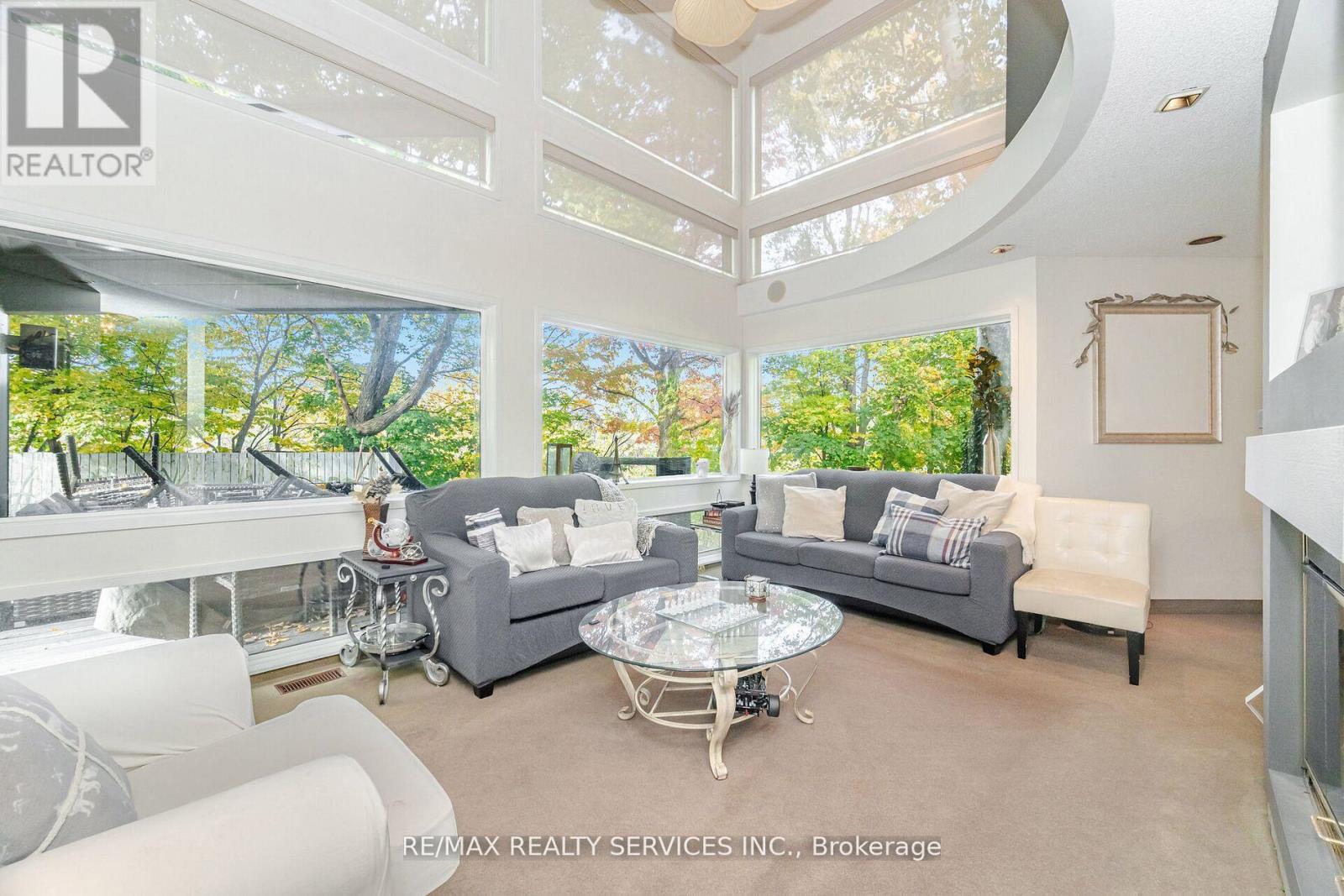 4296 Village Park Drive, Lincoln, Ontario  L3J 0J1 - Photo 10 - X12491838