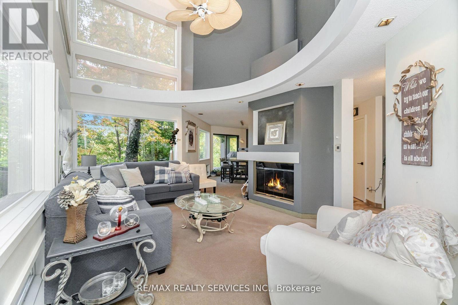 4296 Village Park Drive, Lincoln, Ontario  L3J 0J1 - Photo 13 - X12491838