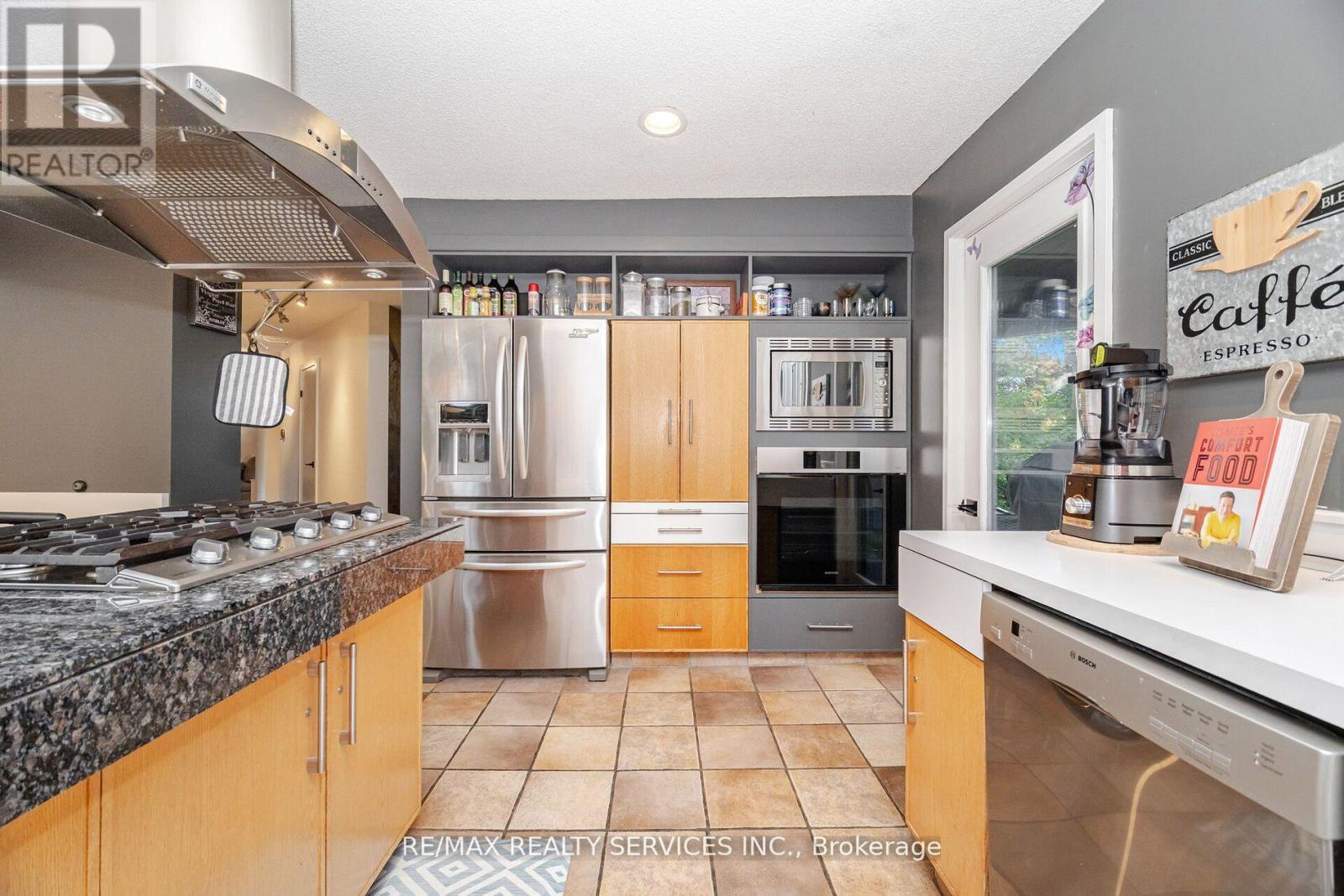 4296 Village Park Drive, Lincoln, Ontario  L3J 0J1 - Photo 20 - X12491838