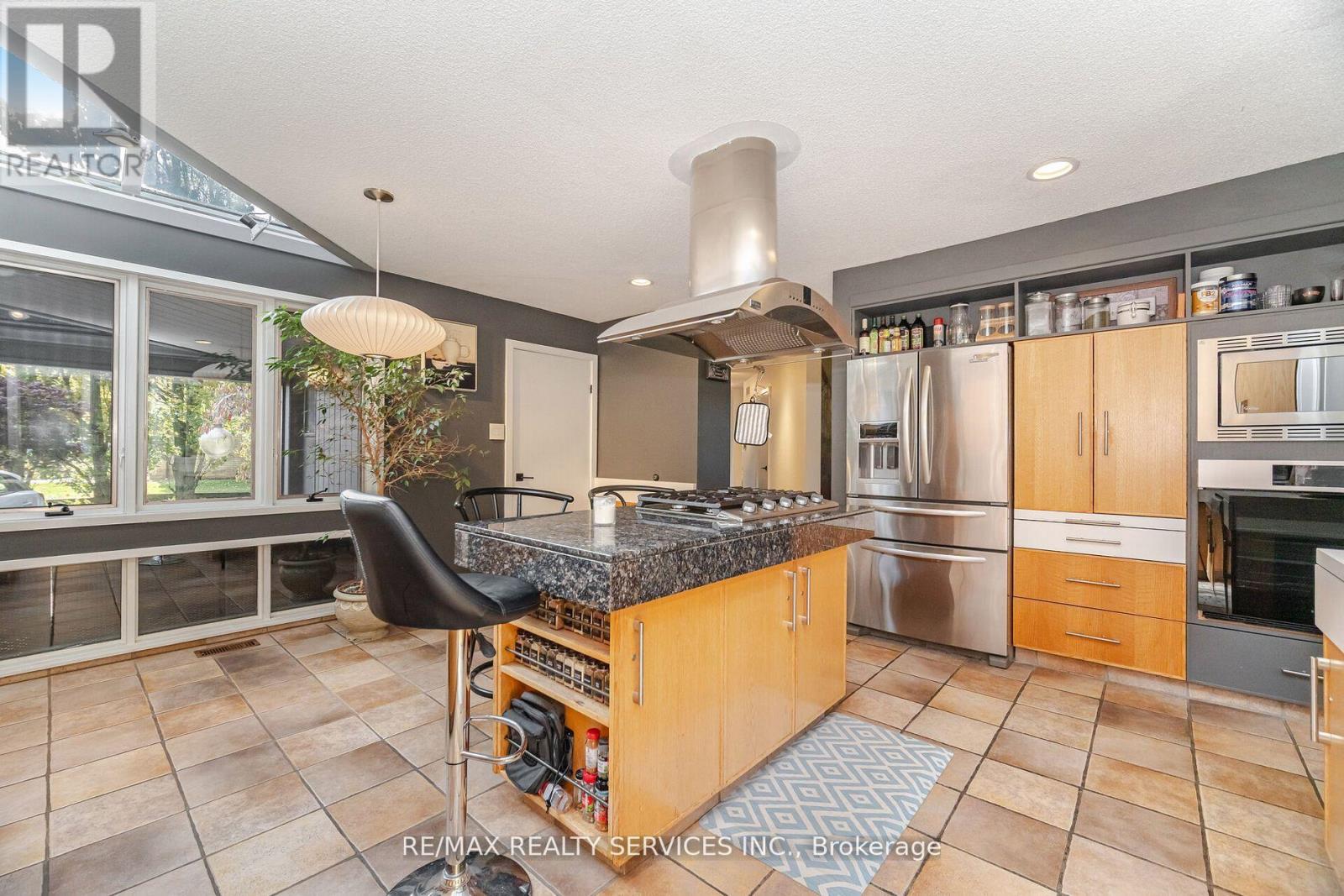 4296 Village Park Drive, Lincoln, Ontario  L3J 0J1 - Photo 21 - X12491838