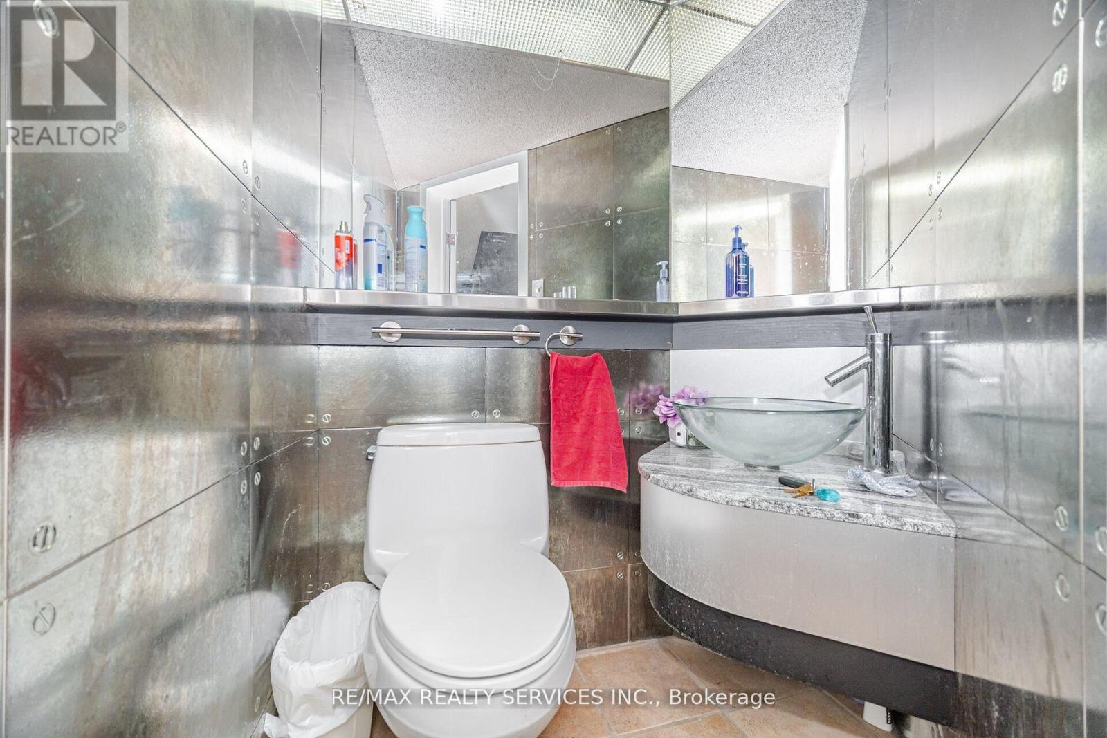 4296 Village Park Drive, Lincoln, Ontario  L3J 0J1 - Photo 25 - X12491838