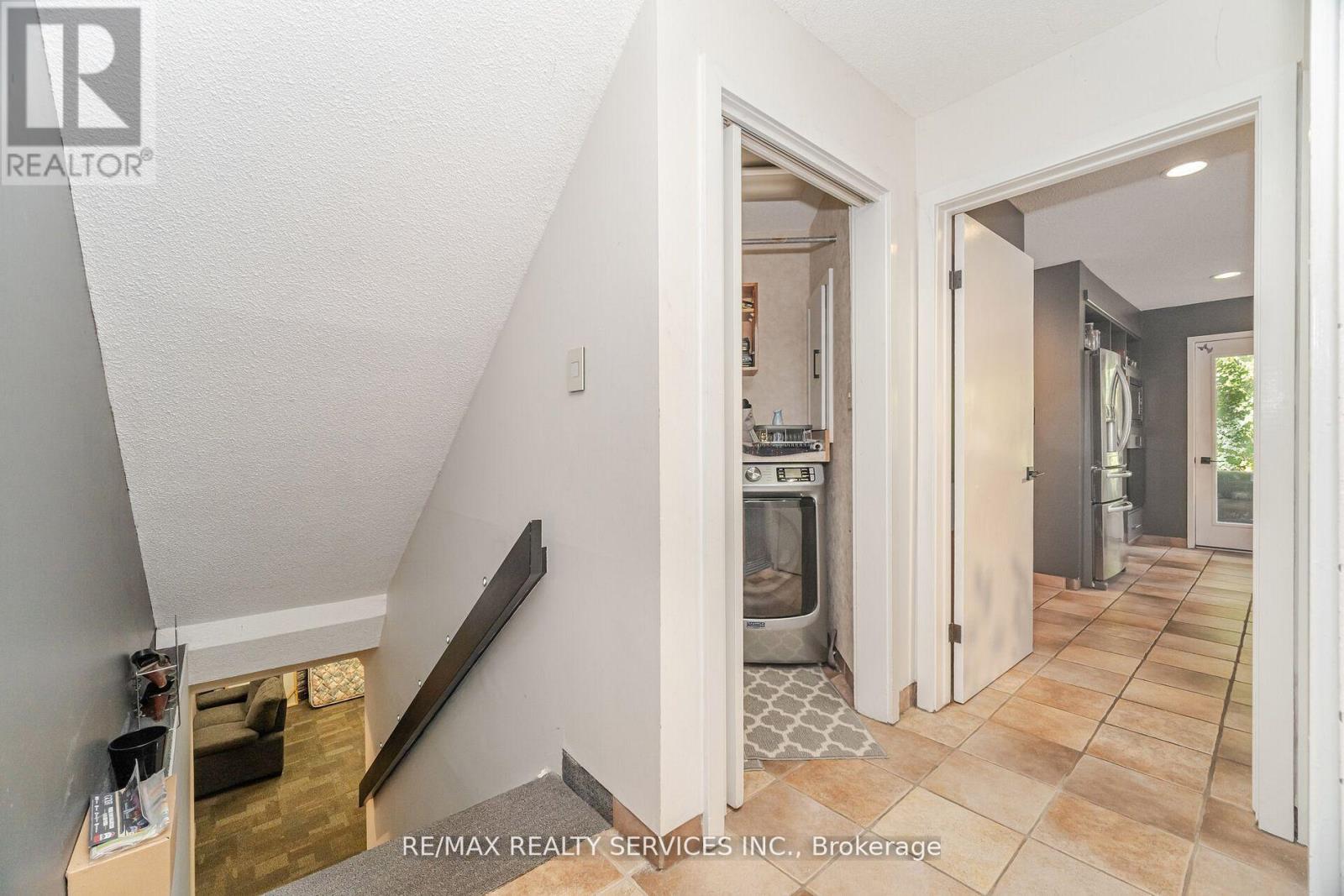 4296 Village Park Drive, Lincoln, Ontario  L3J 0J1 - Photo 26 - X12491838