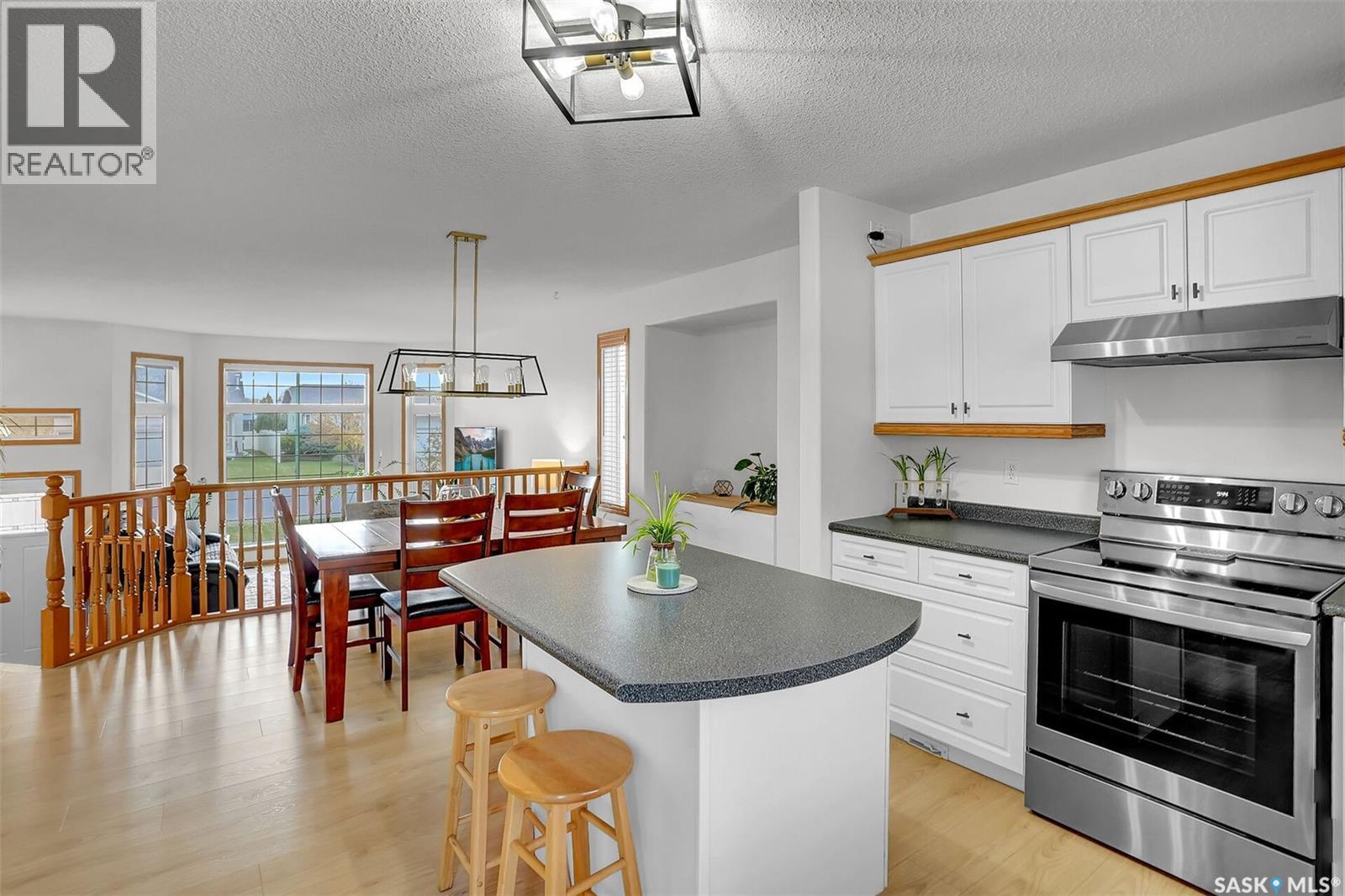 446 Fairway Road N, Regina, Saskatchewan  S4Y 1A2 - Photo 13 - SK022031