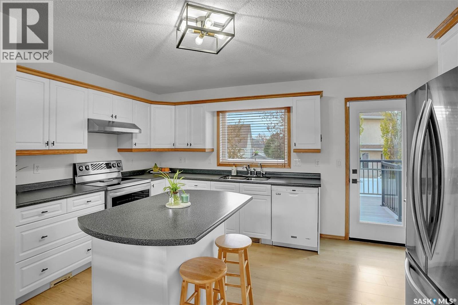 446 Fairway Road N, Regina, Saskatchewan  S4Y 1A2 - Photo 14 - SK022031