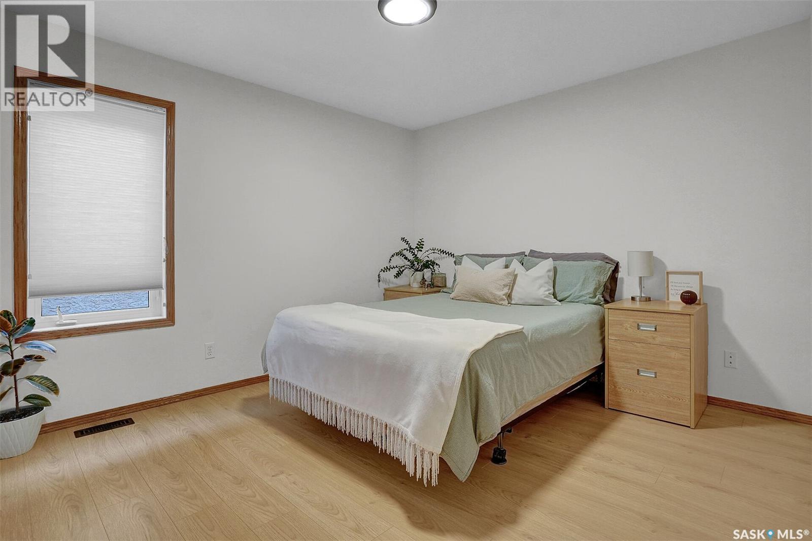 446 Fairway Road N, Regina, Saskatchewan  S4Y 1A2 - Photo 25 - SK022031