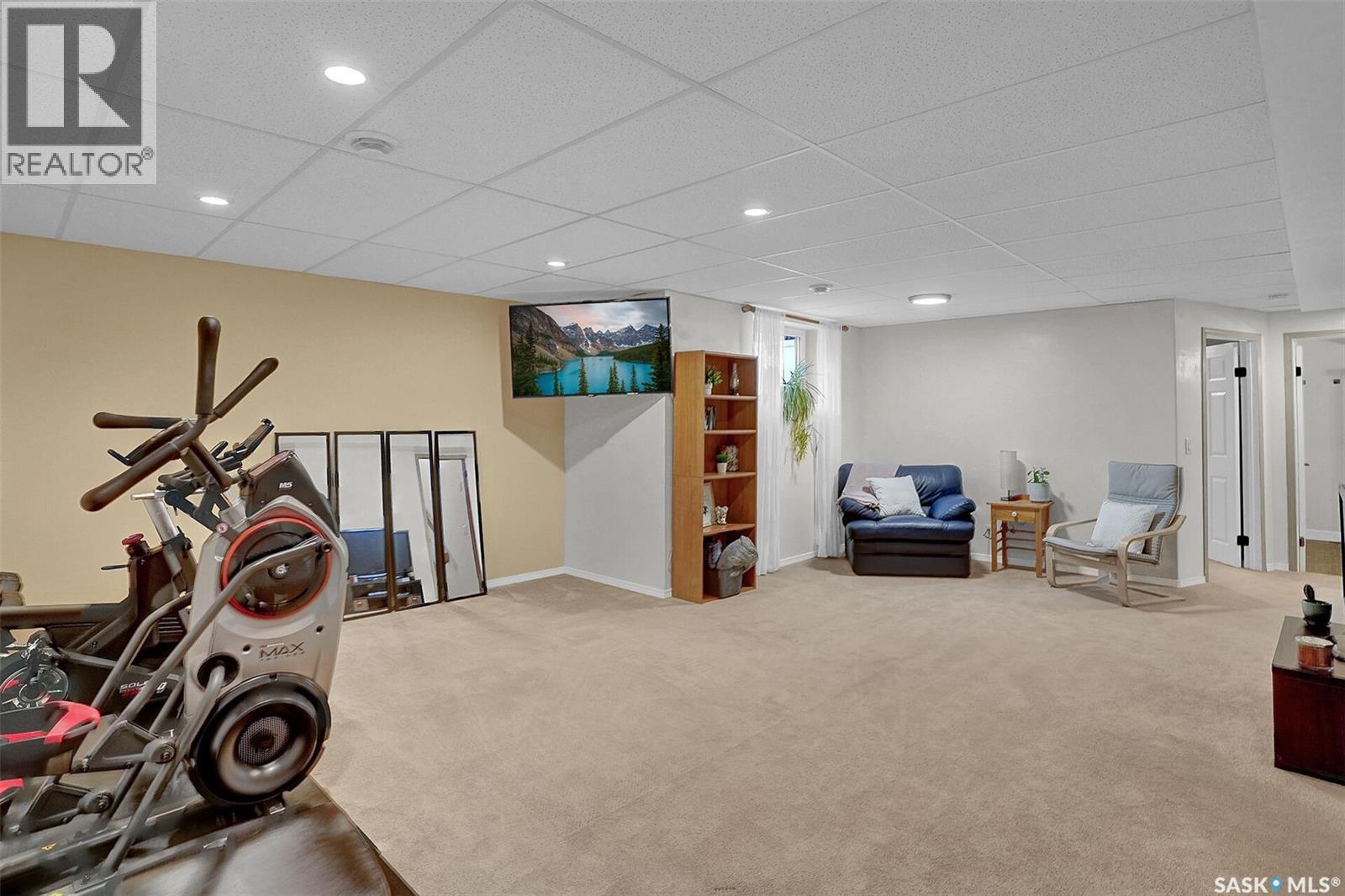 446 Fairway Road N, Regina, Saskatchewan  S4Y 1A2 - Photo 29 - SK022031