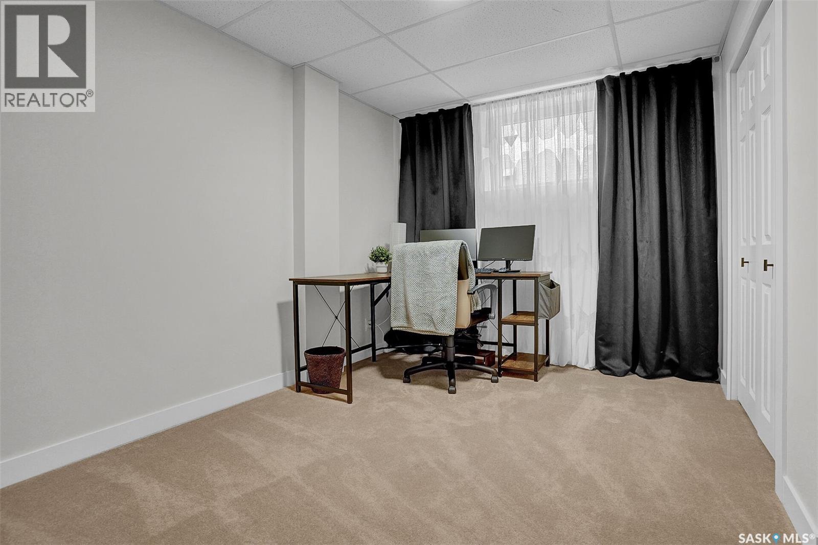 446 Fairway Road N, Regina, Saskatchewan  S4Y 1A2 - Photo 30 - SK022031