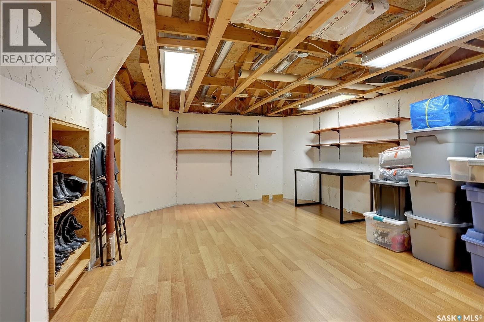 446 Fairway Road N, Regina, Saskatchewan  S4Y 1A2 - Photo 34 - SK022031