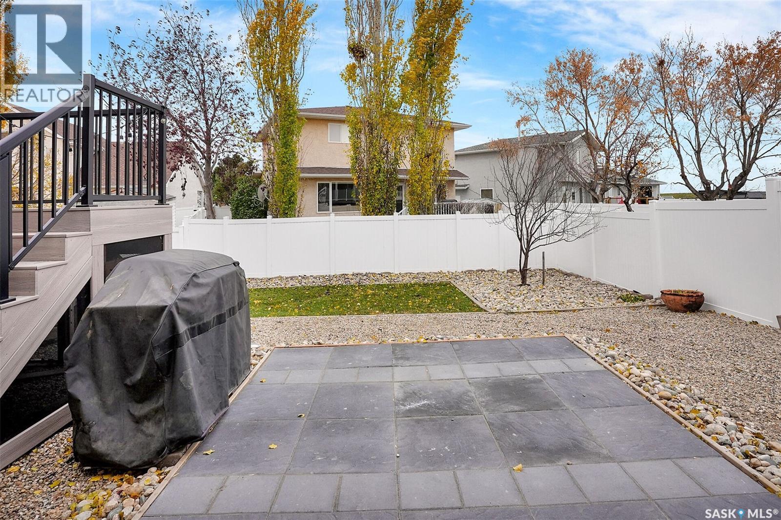 446 Fairway Road N, Regina, Saskatchewan  S4Y 1A2 - Photo 39 - SK022031