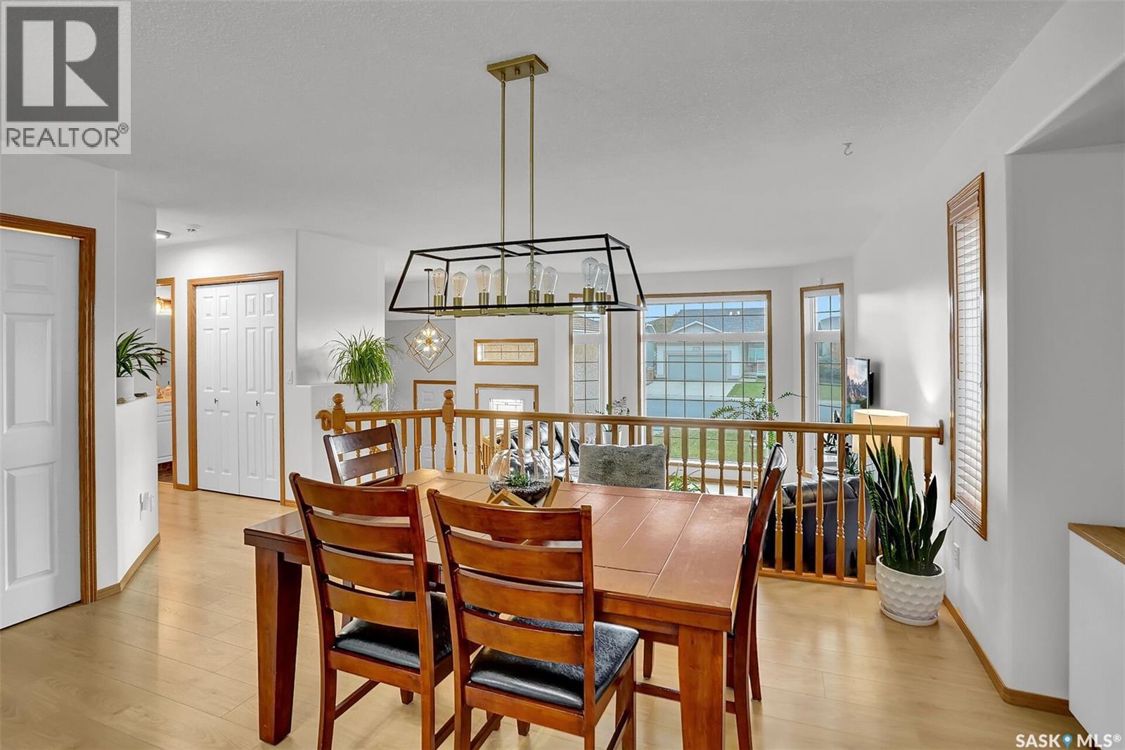 446 Fairway Road N, Regina, Saskatchewan  S4Y 1A2 - Photo 9 - SK022031