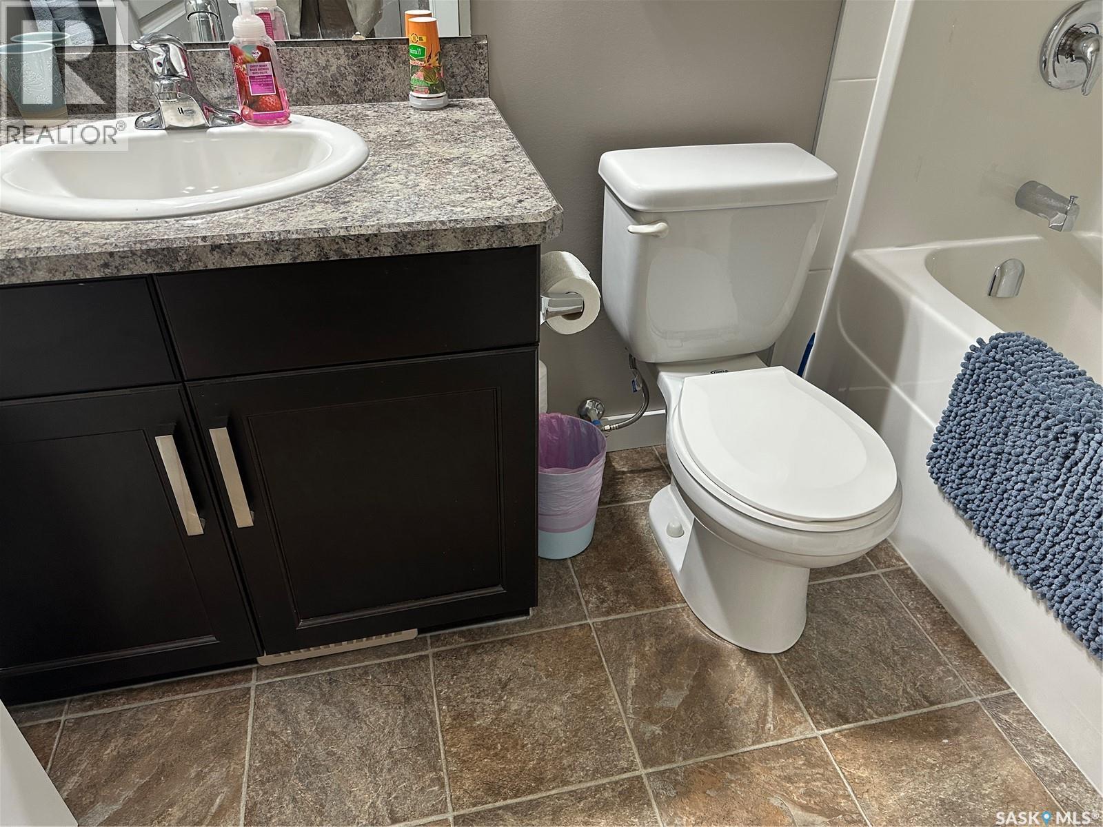 8 840 5th Street, Weyburn, Saskatchewan  S4H 3P2 - Photo 26 - SK022008