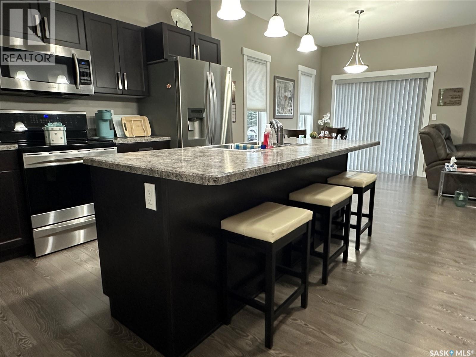 8 840 5th Street, Weyburn, Saskatchewan  S4H 3P2 - Photo 6 - SK022008