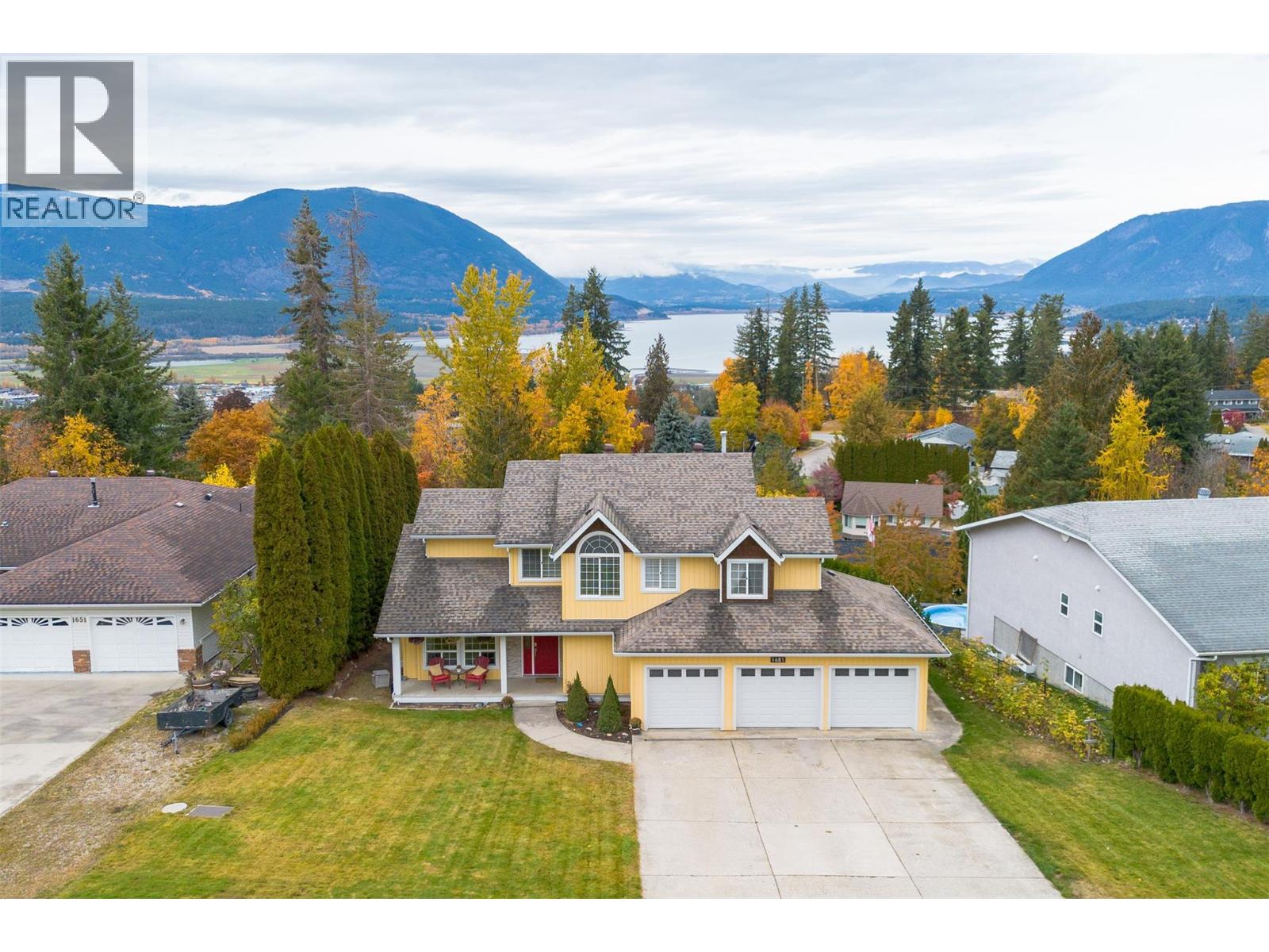 1681 18 Avenue Se, Salmon Arm, British Columbia  V1E 2M9 - Photo 3 - 10366921