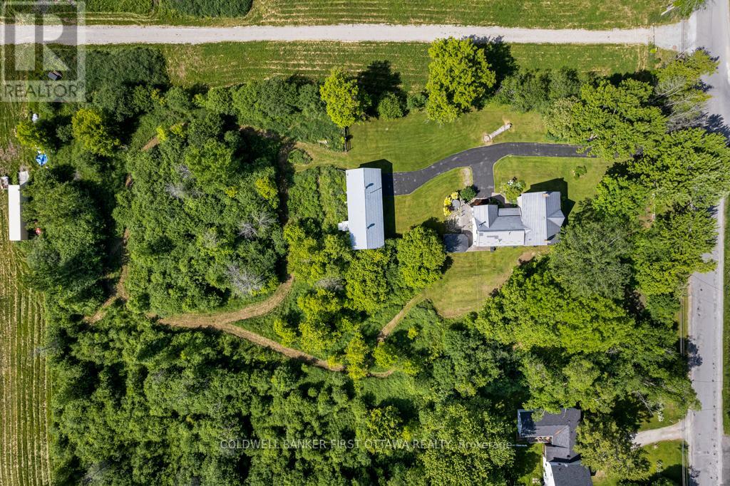 28 South Street, Drummond/north Elmsley, Ontario  K7H 2G1 - Photo 2 - X12074264