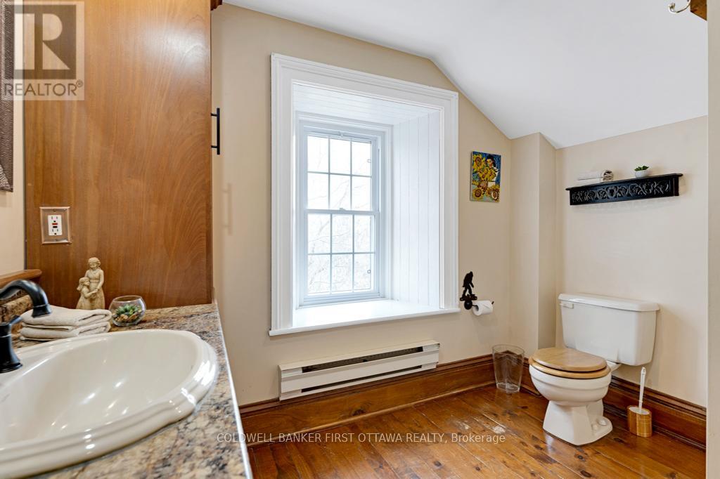 28 South Street, Drummond/north Elmsley, Ontario  K7H 2G1 - Photo 35 - X12074264