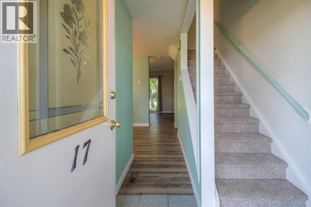 17, 115 Lafayette Boulevard W, Lethbridge, Alberta