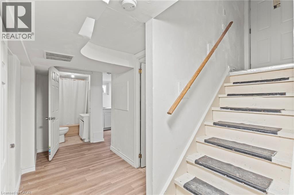 50 West 4th Street, Hamilton, Ontario  L9C 3M4 - Photo 16 - 40744264