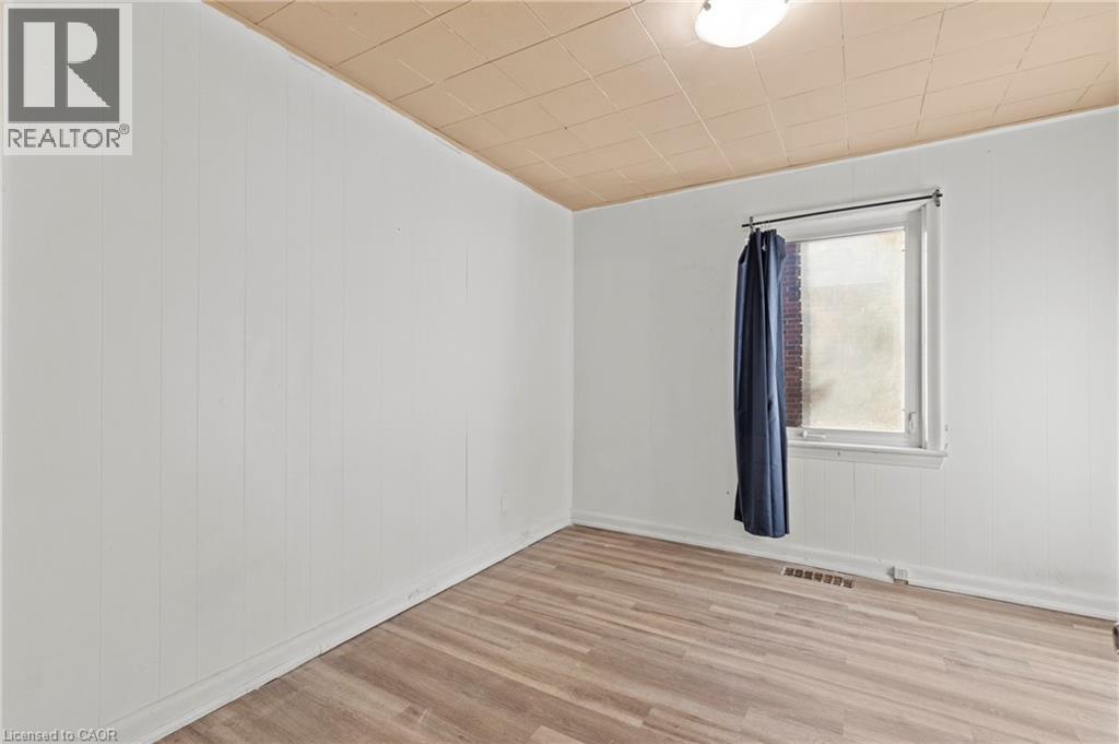 50 West 4th Street, Hamilton, Ontario  L9C 3M4 - Photo 10 - 40744264