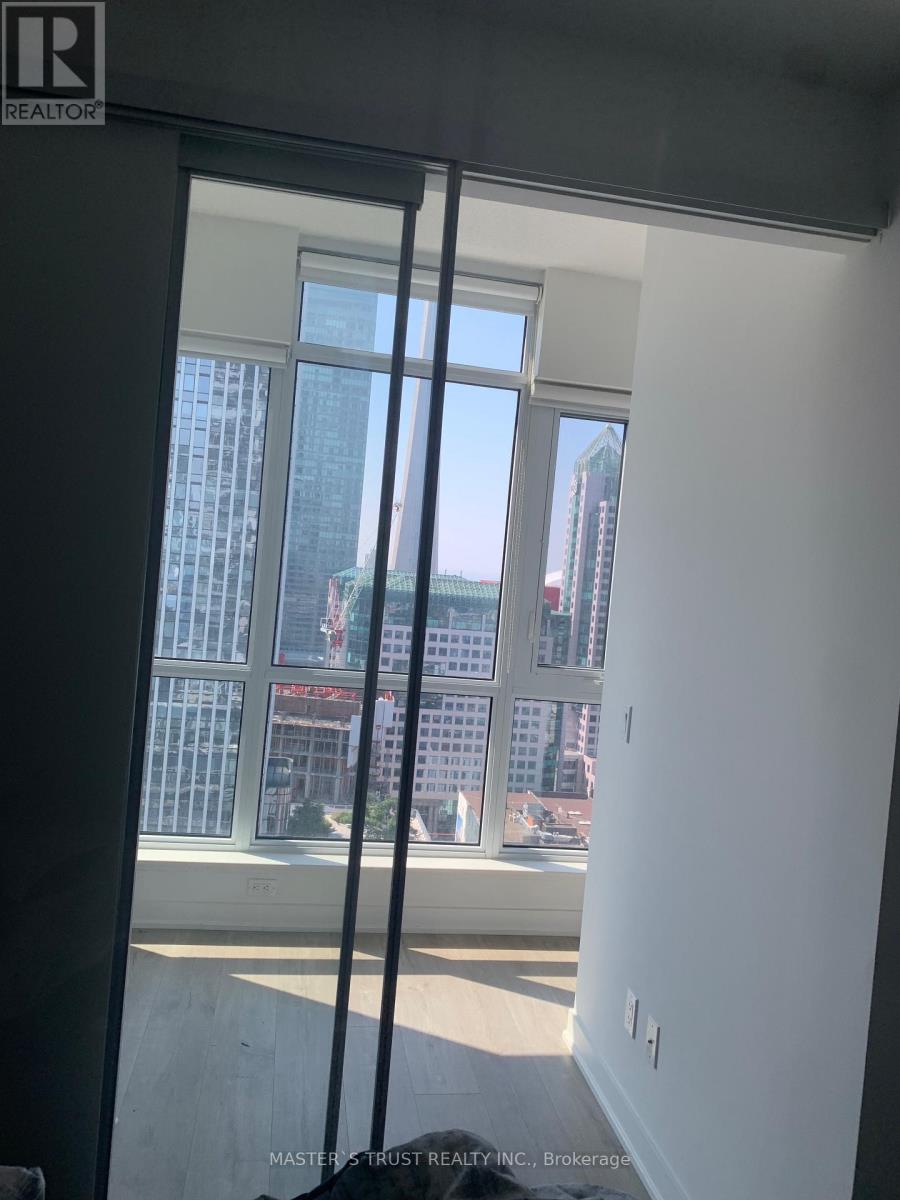 2406 - 30 Nelson Street, Toronto, Ontario  M5V 0H5 - Photo 10 - C12492026