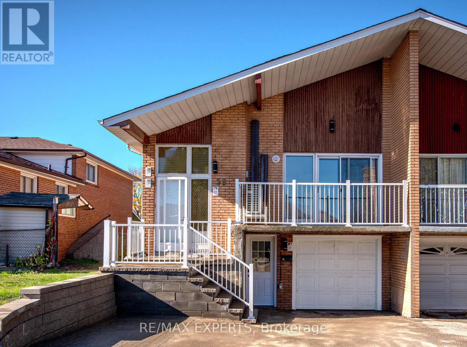 2 - 59 BOWHILL CRESCENT, Toronto, Ontario