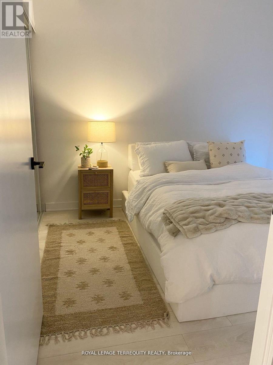 S306 - 35 Rolling Mills Road, Toronto, Ontario  M5A 0V6 - Photo 6 - C12492076