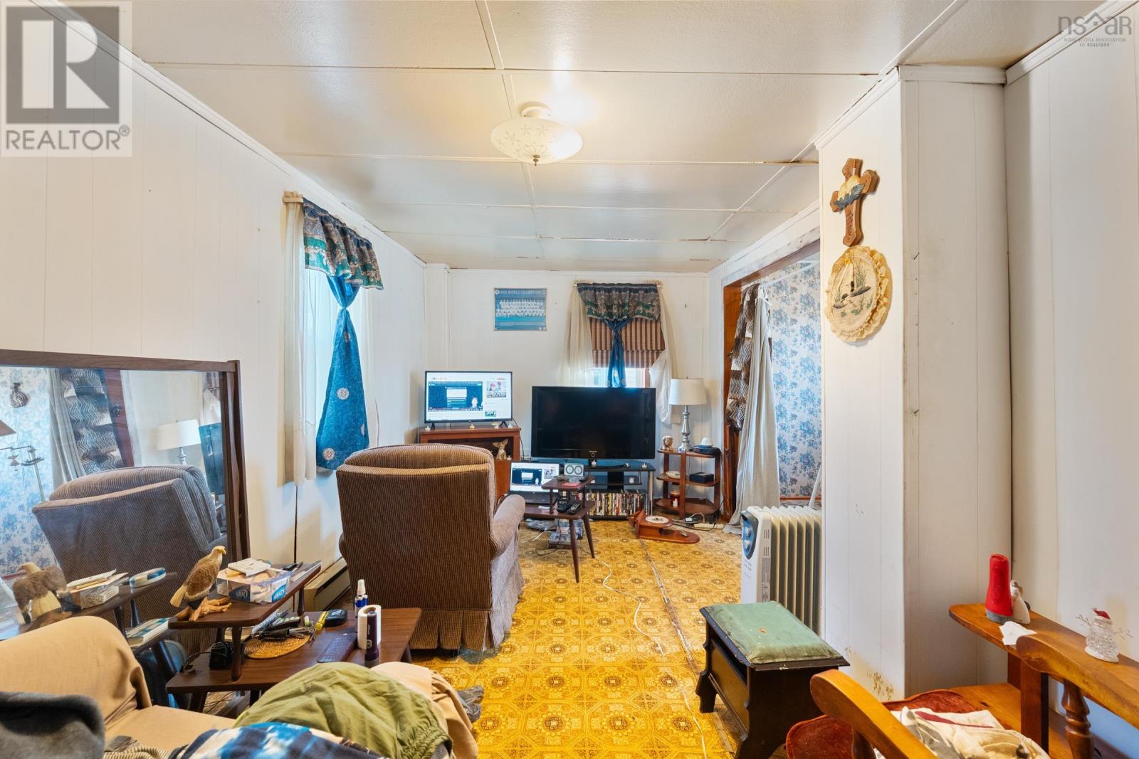 16 Commercial Street, Yarmouth, Nova Scotia  B5A 3R6 - Photo 6 - 202526789