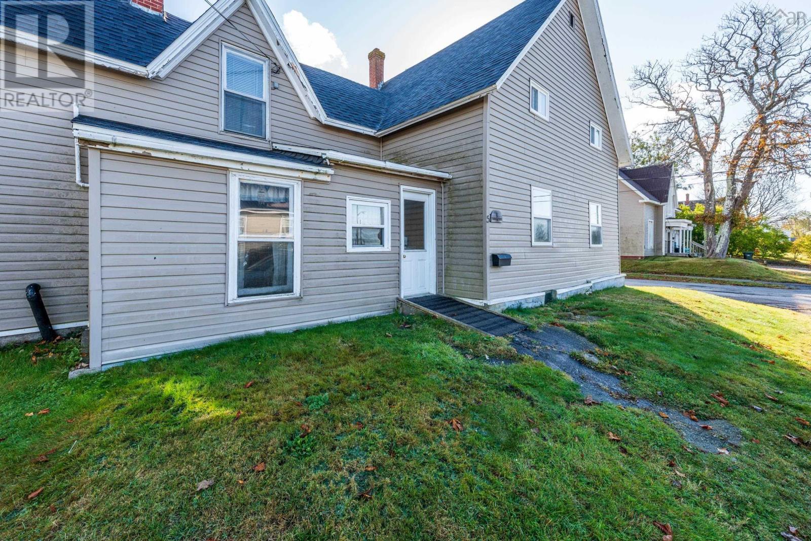 16 Commercial Street, Yarmouth, Nova Scotia  B5A 3R6 - Photo 30 - 202526790