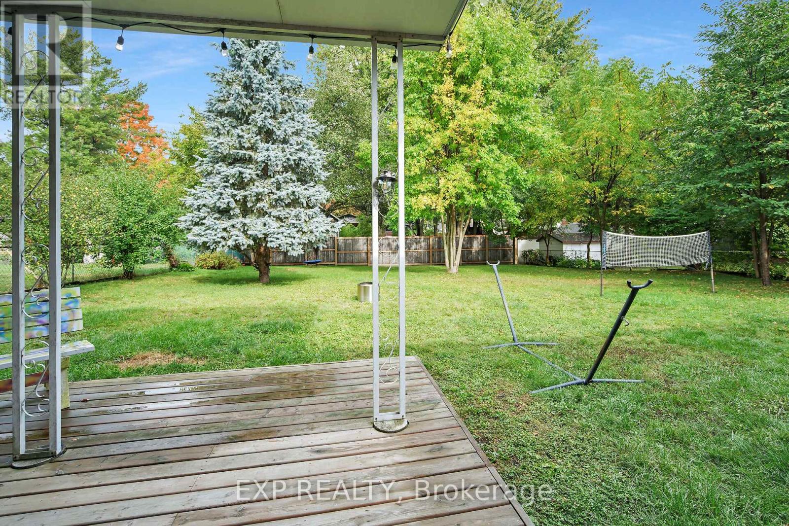61 Larkspur Crescent, London North, Ontario  N6H 3R1 - Photo 20 - X12492156