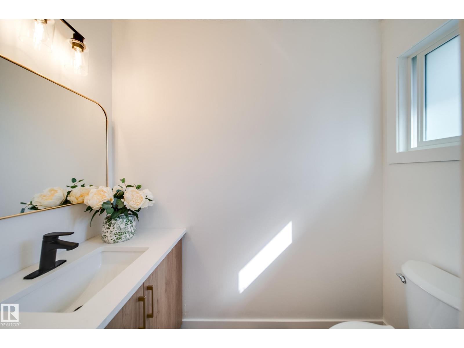 9949 171 Av Nw, Edmonton, Alberta  T5X 4X2 - Photo 12 - E4464042