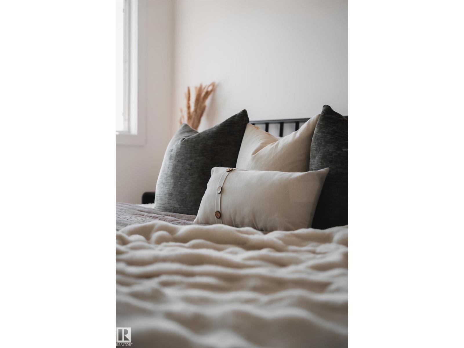 9949 171 Av Nw, Edmonton, Alberta  T5X 4X2 - Photo 38 - E4464042