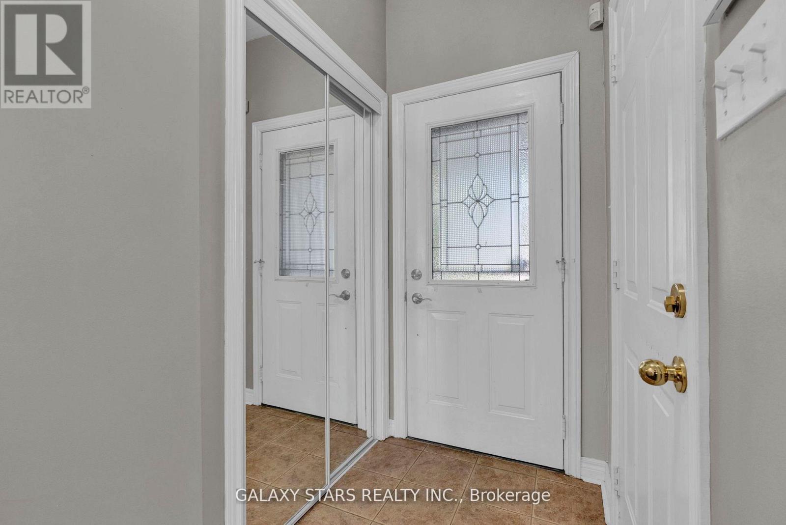 74 Northgrove Crescent, Whitby, Ontario  L1M 2M9 - Photo 6 - E12491986