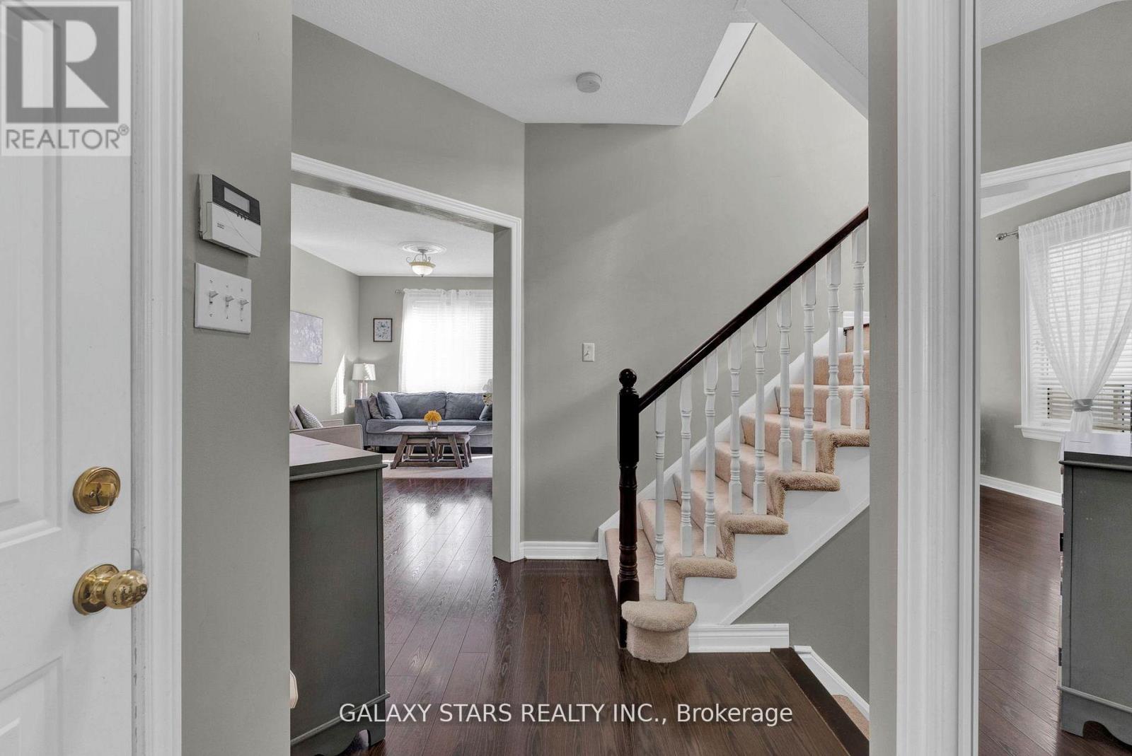 74 Northgrove Crescent, Whitby, Ontario  L1M 2M9 - Photo 7 - E12491986