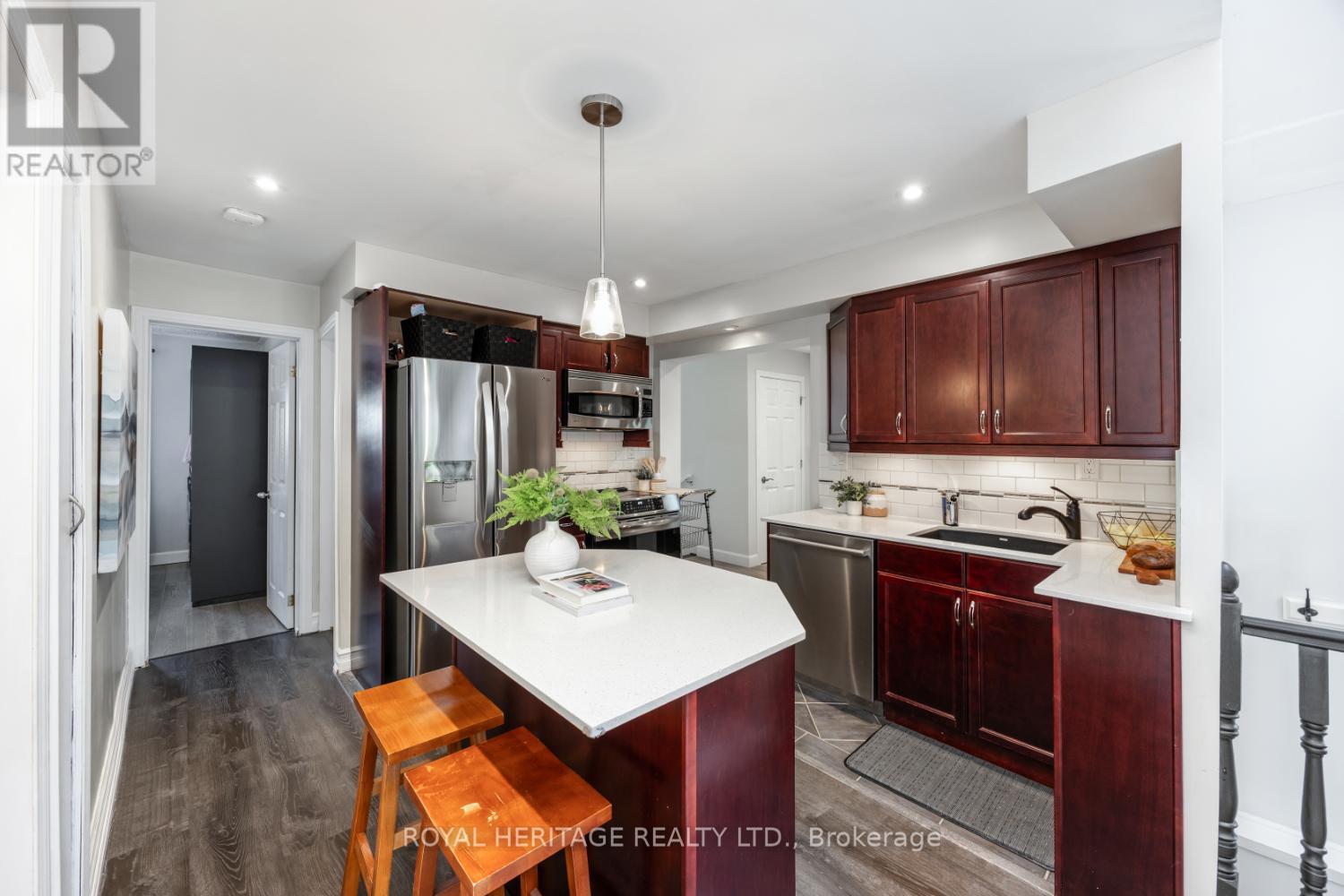 717 Fairview Avenue, Pickering, Ontario  L1W 1M6 - Photo 10 - E12491988