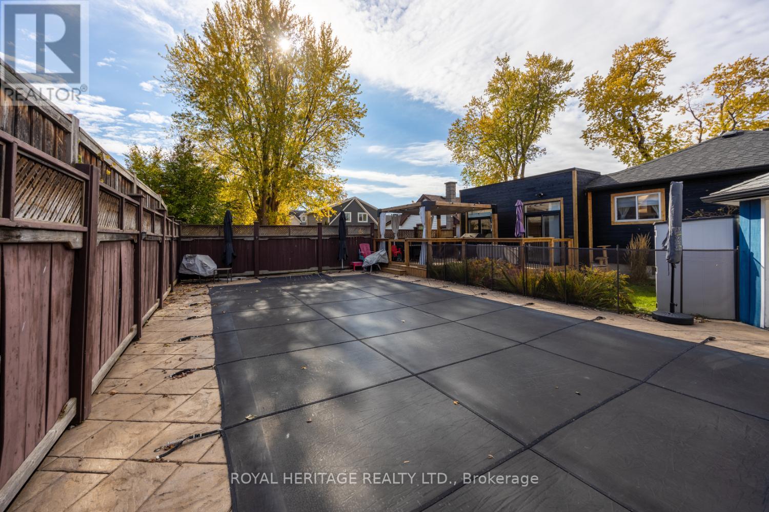 717 Fairview Avenue, Pickering, Ontario  L1W 1M6 - Photo 34 - E12491988