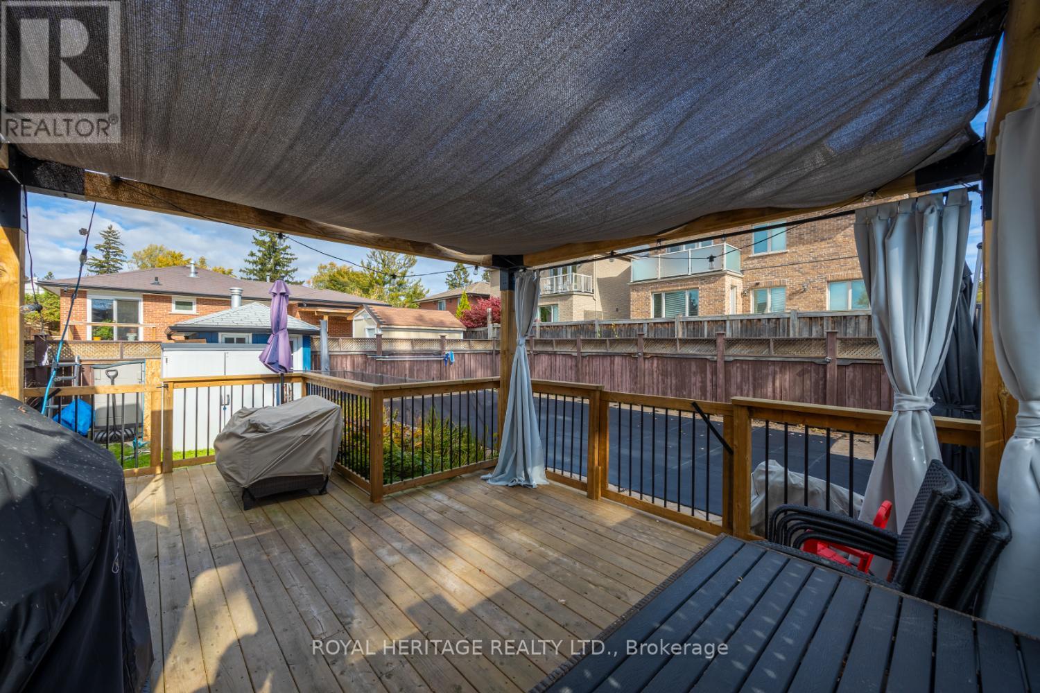 717 Fairview Avenue, Pickering, Ontario  L1W 1M6 - Photo 36 - E12491988