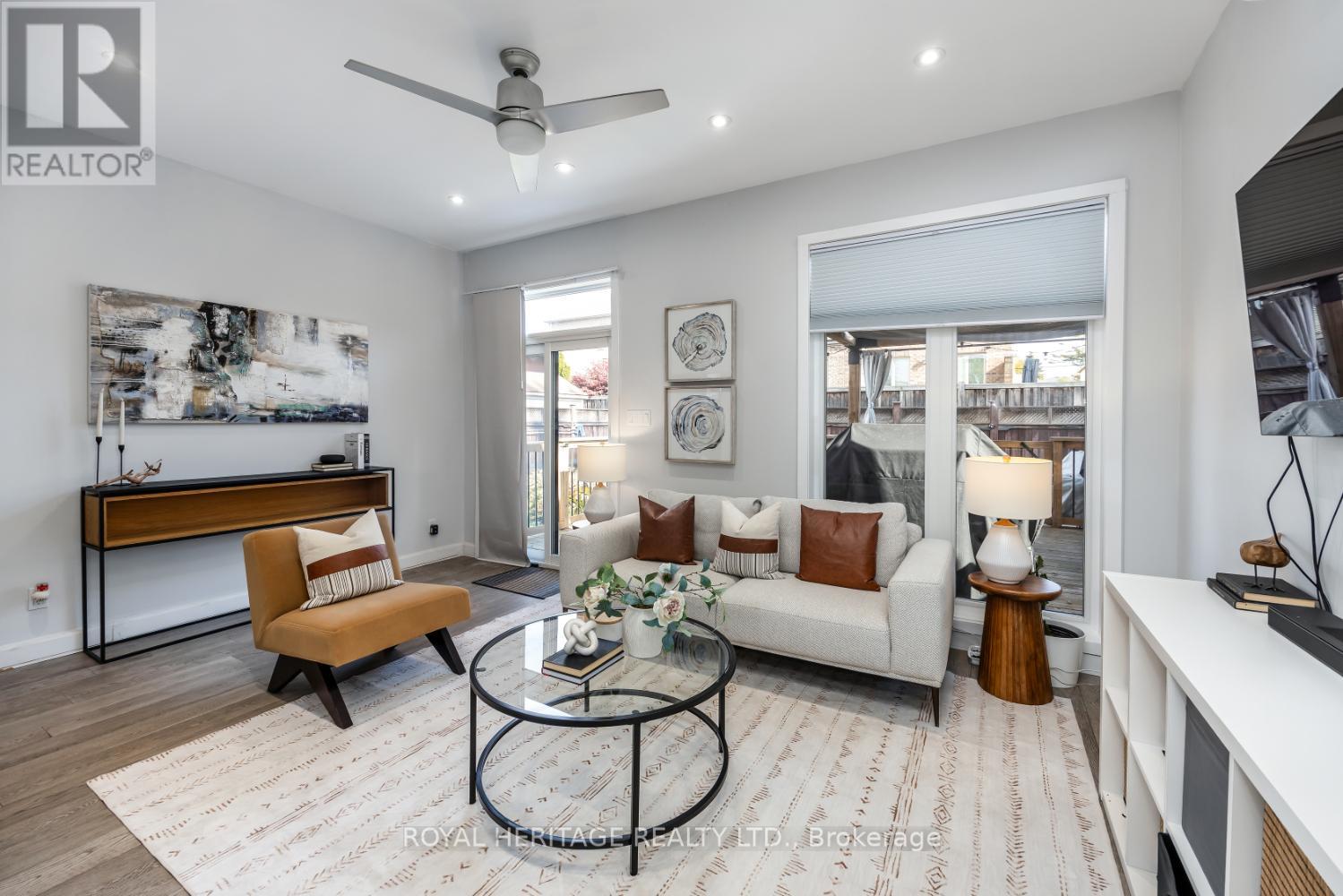 717 Fairview Avenue, Pickering, Ontario  L1W 1M6 - Photo 5 - E12491988